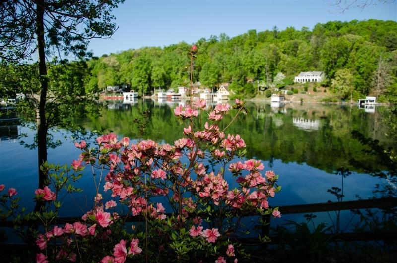 Lodge On Lake Lure Exterior foto