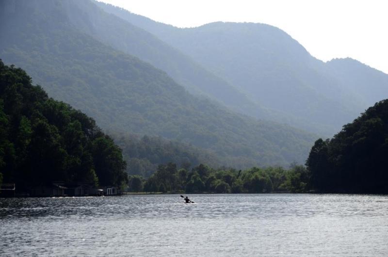 Lodge On Lake Lure Exterior foto